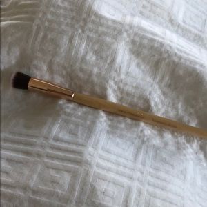 Jane Iredale sculpting brush